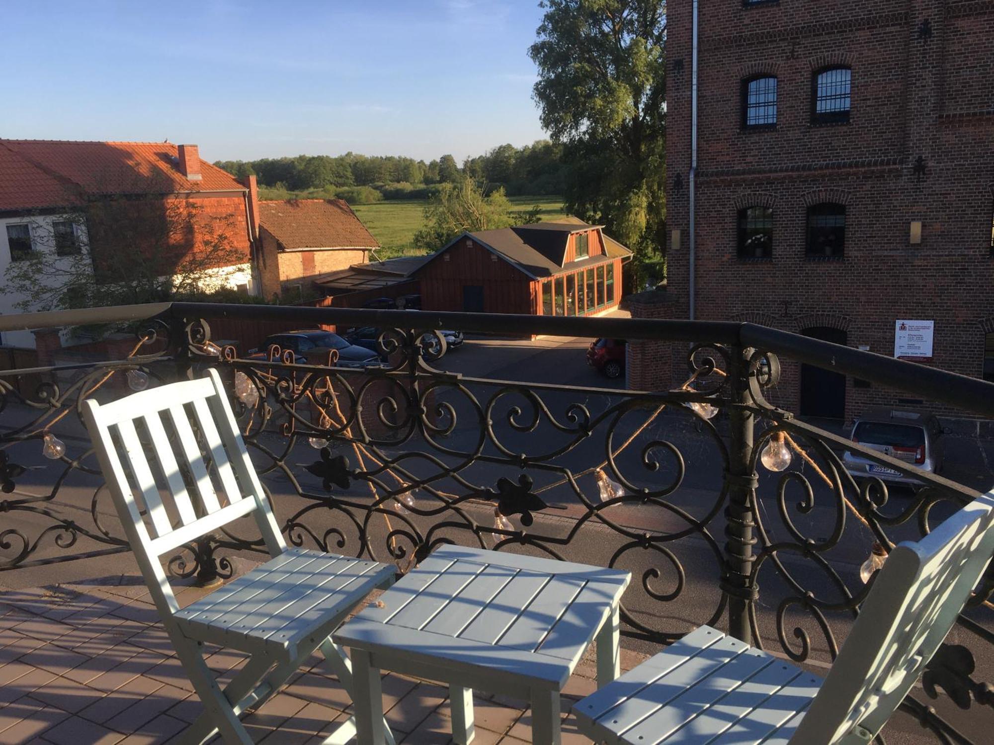 B&B Muehlenvilla Am Buetzower Hafen Bagian luar foto